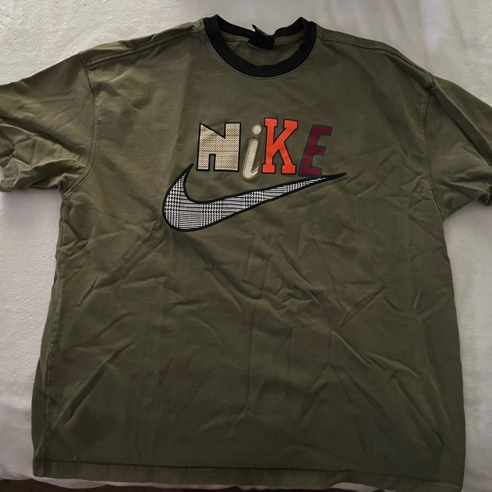 Nike T-shirt L